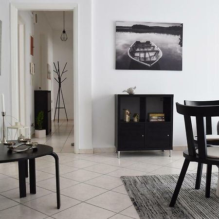 Poseidon By Heloni Apartments Piraeus Ngoại thất bức ảnh